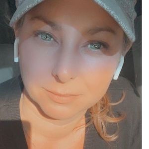 Meet your Posher, Cheryl